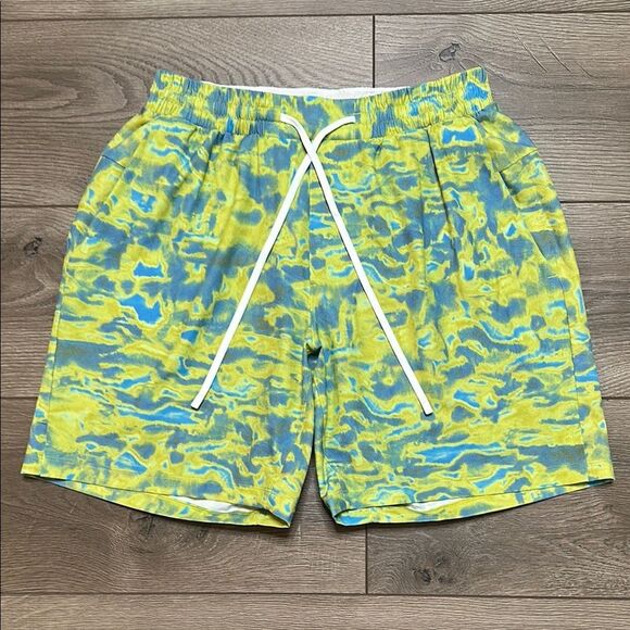 Lululemon Channel Cross Lined Swim Shorts 7”‎ Chroma Clash Green Multi Medium - Picture 1 of 14